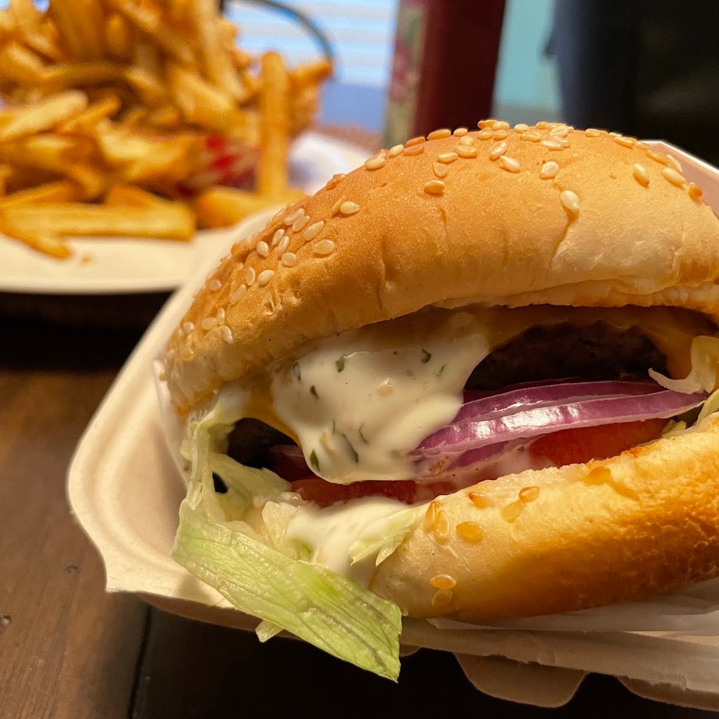 Sequoia Burger 1