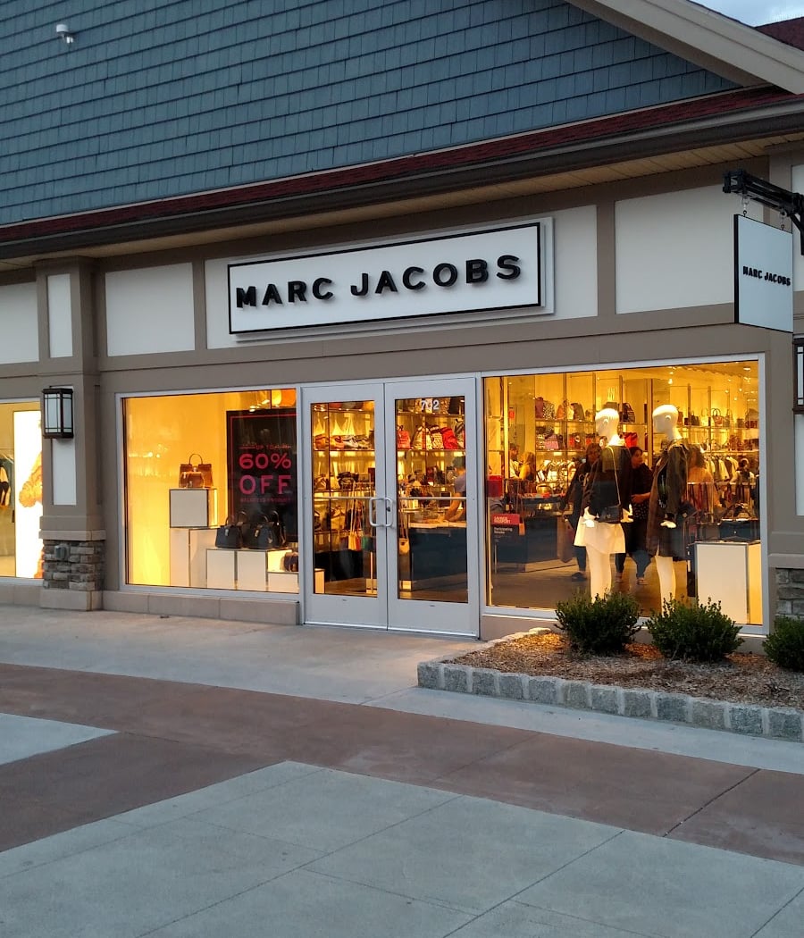 Marc Jacobs - Woodbury Common Premium Outlets 2