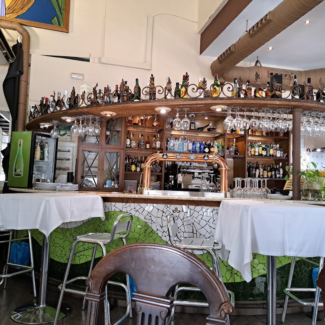 Restaurante Mara santa justa ave 2