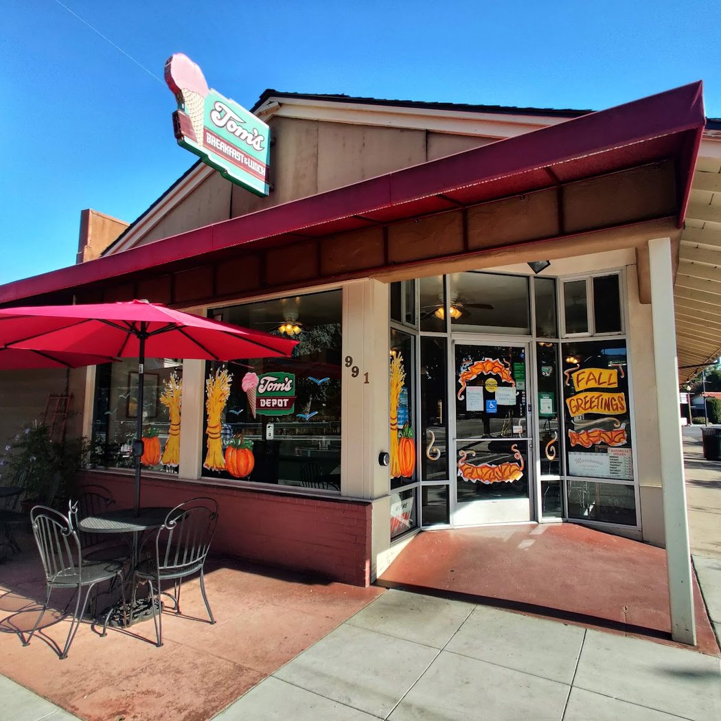 Tom's Depot Cafe 2