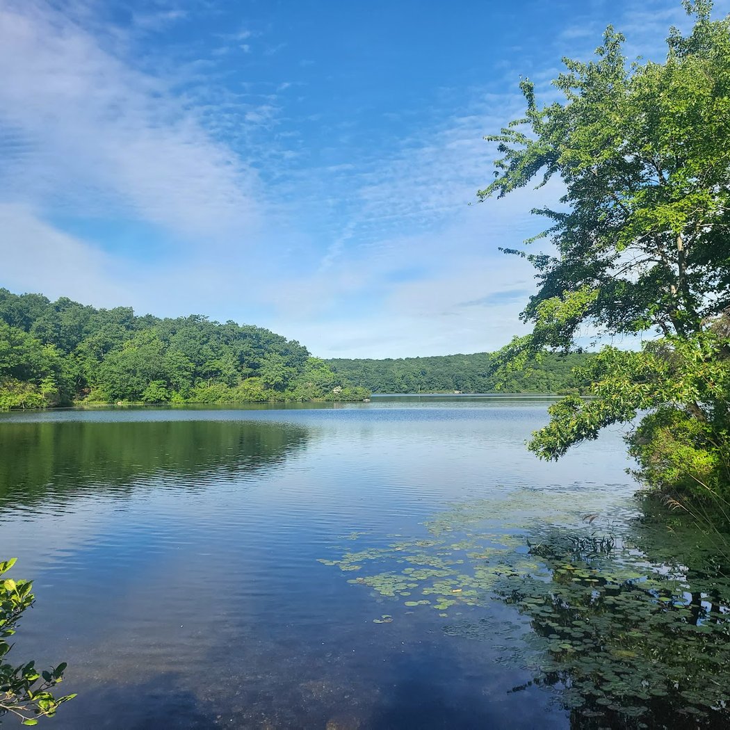 Ramapo Lake Trailhead 2