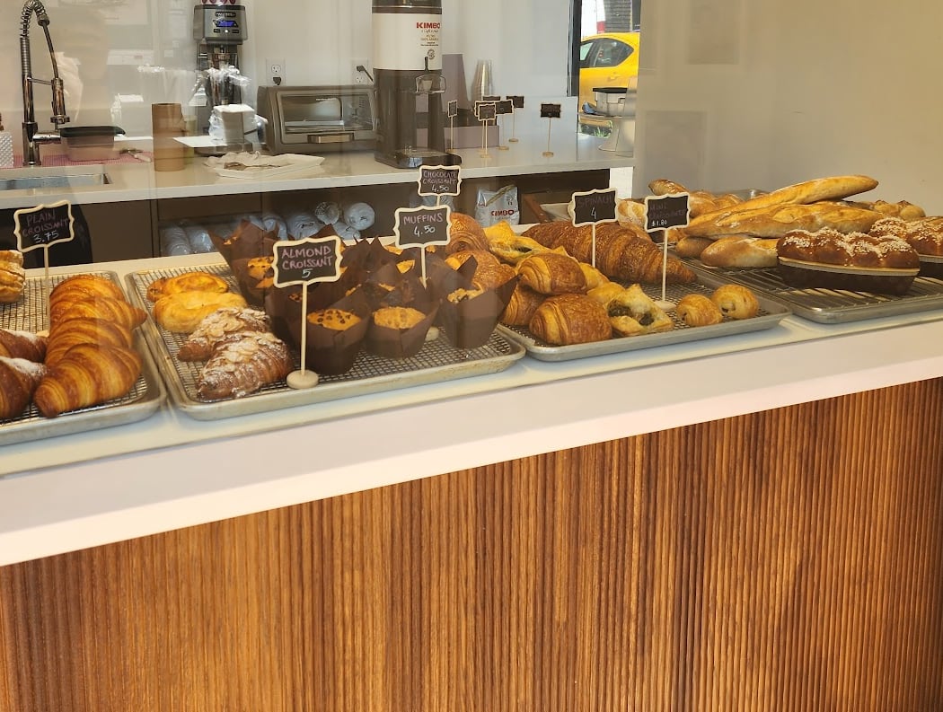 Bianco Latte Bakery & Cafe 2