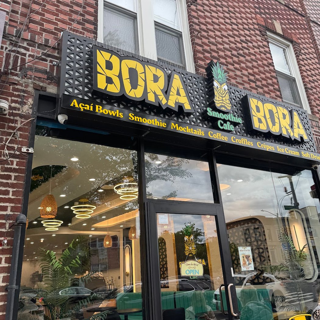 Bora Bora Smoothie Cafe - Fort Hamilton 2