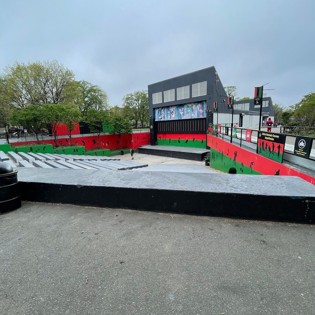 Almira Kennedy Coursey Amphitheatre 3