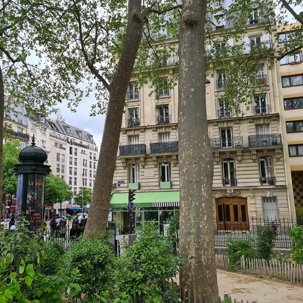 Square Louise de Marillac, 3
