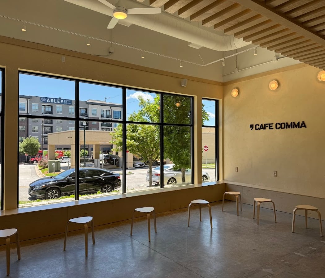 Cafe Comma 2