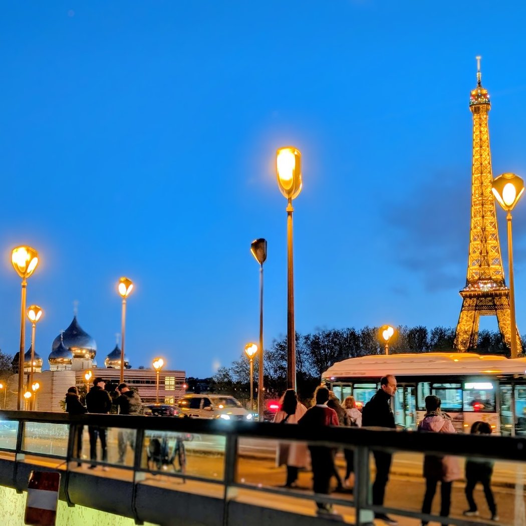 Eiffel Tower photo spots 1