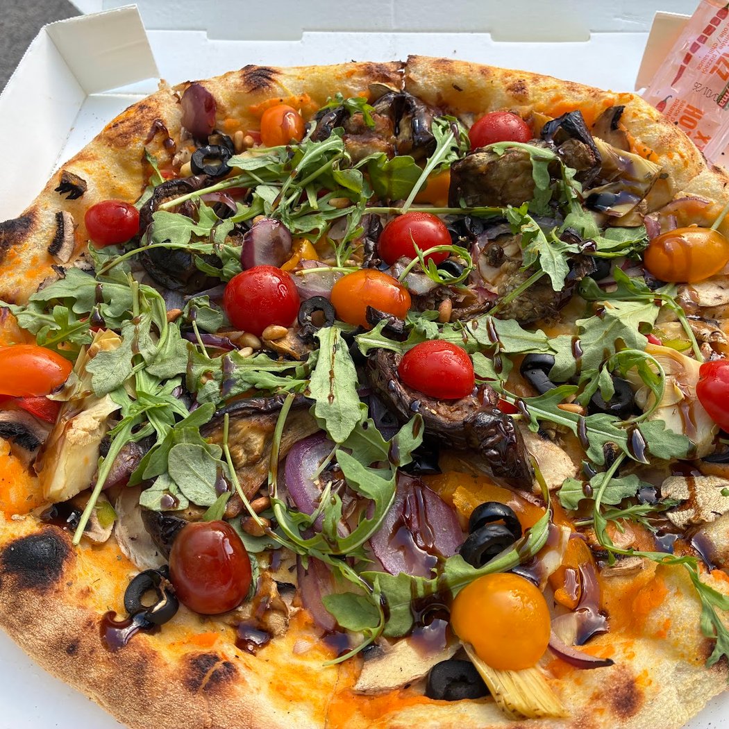 Pizza Julia 1