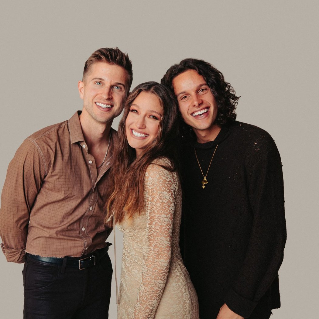 Girl Named Tom Dust to Dust THE TRIO TOUR 4