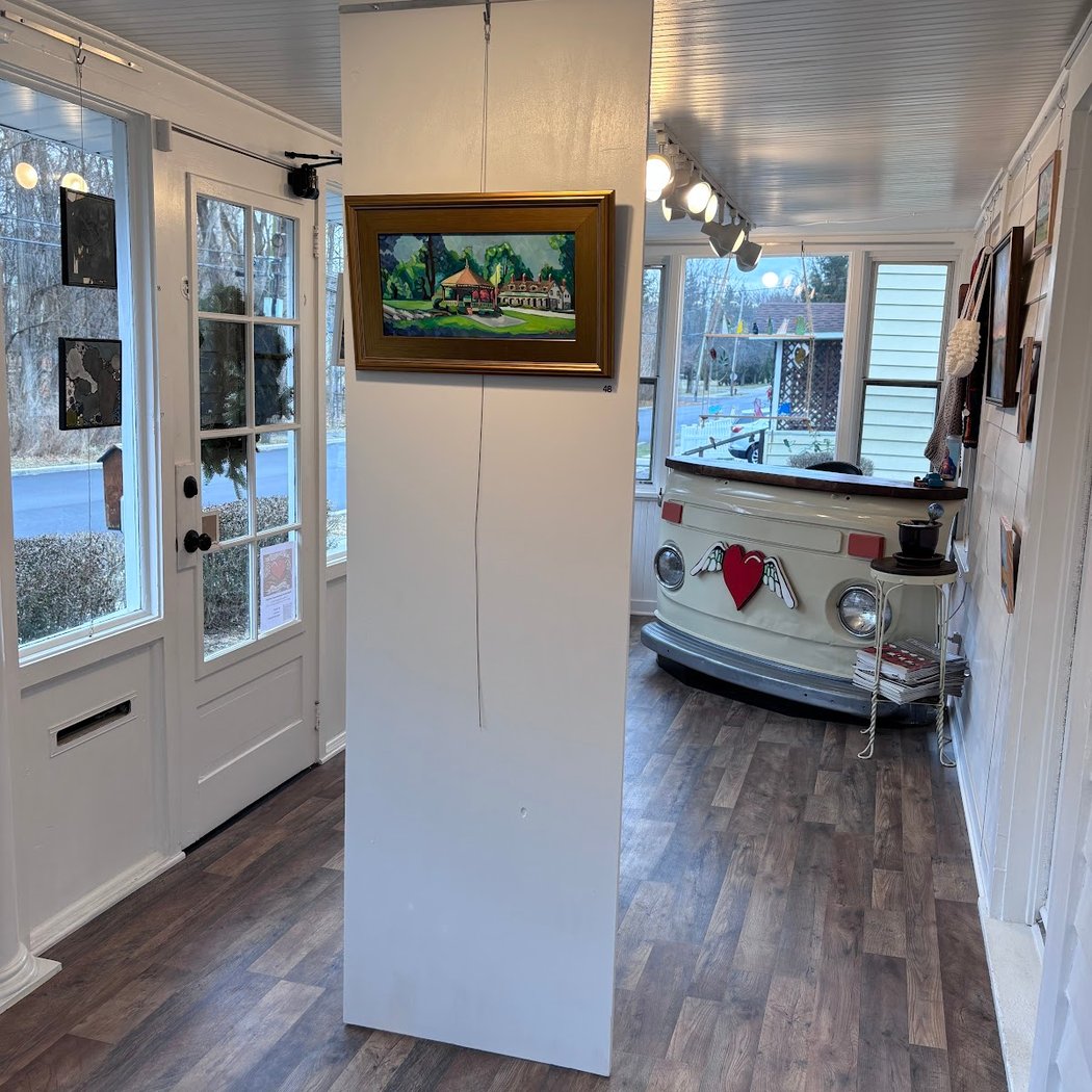 MADLOVE Front Porch Art Gallery 2