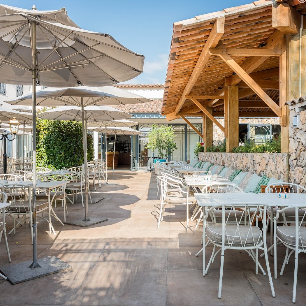 LA PIAZZA DES FRANGINS Restaurant 2