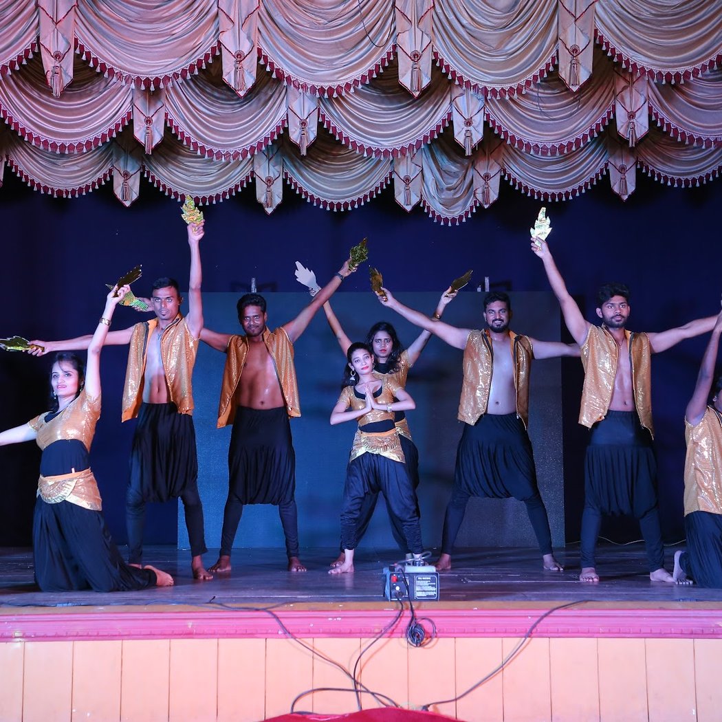 Feel The Beat Dance Music & Fitness Studio 2