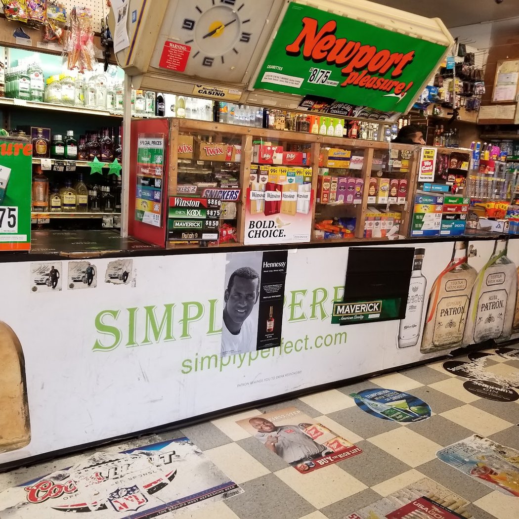 Lt liquor & deli 3