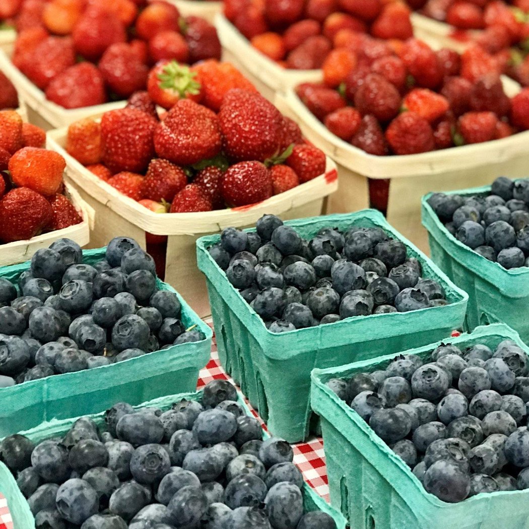 Modern Heritage Kitchen: A Berry Bountiful Preservation 2