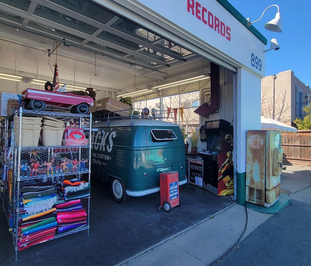 Jack’s Filling Station 4