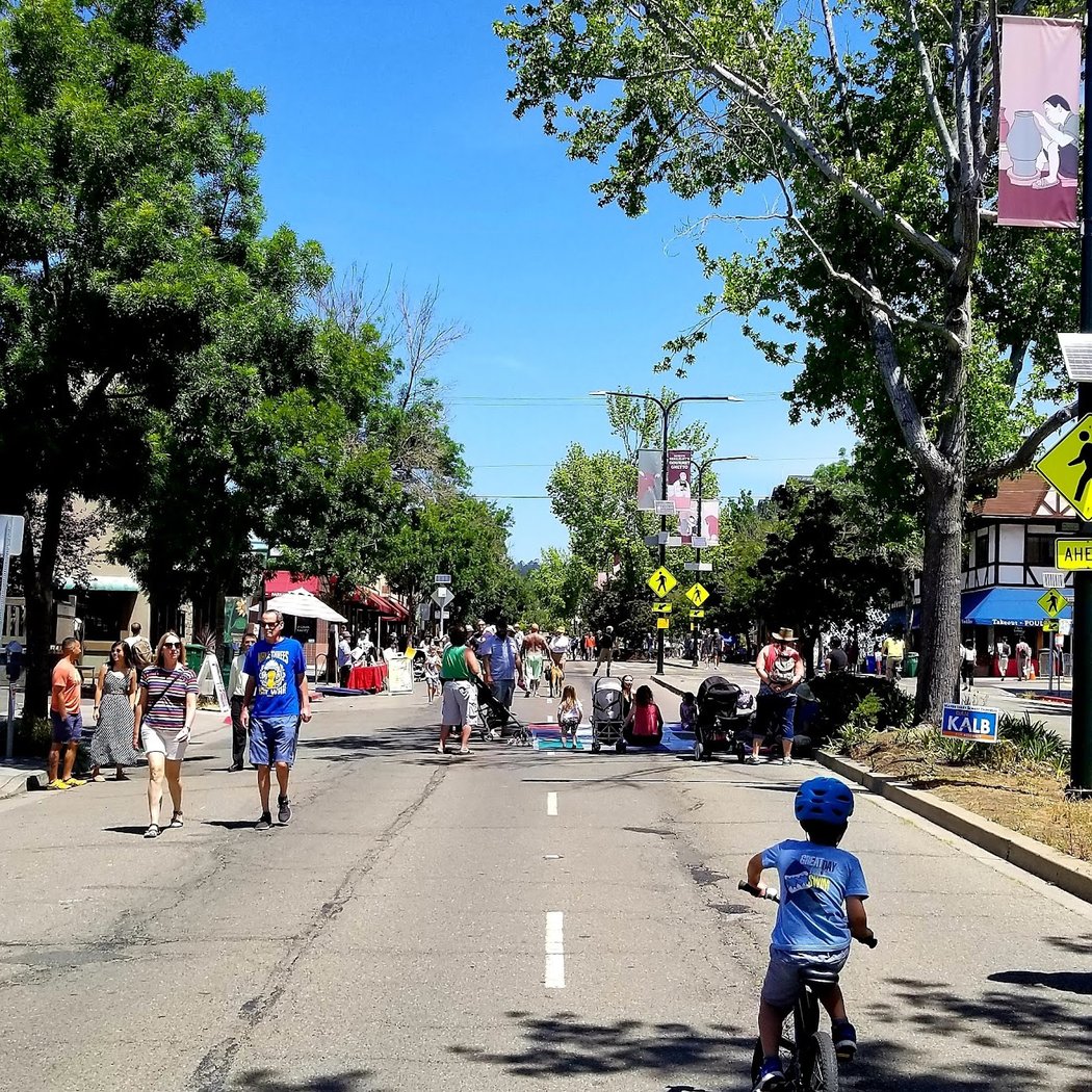 Sunday Streets 1