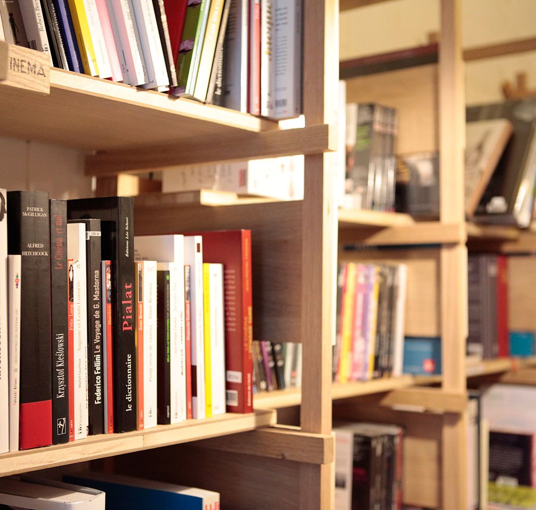 Les Bien-aimé.e.s - Librairie café Nantaise et engagée 1