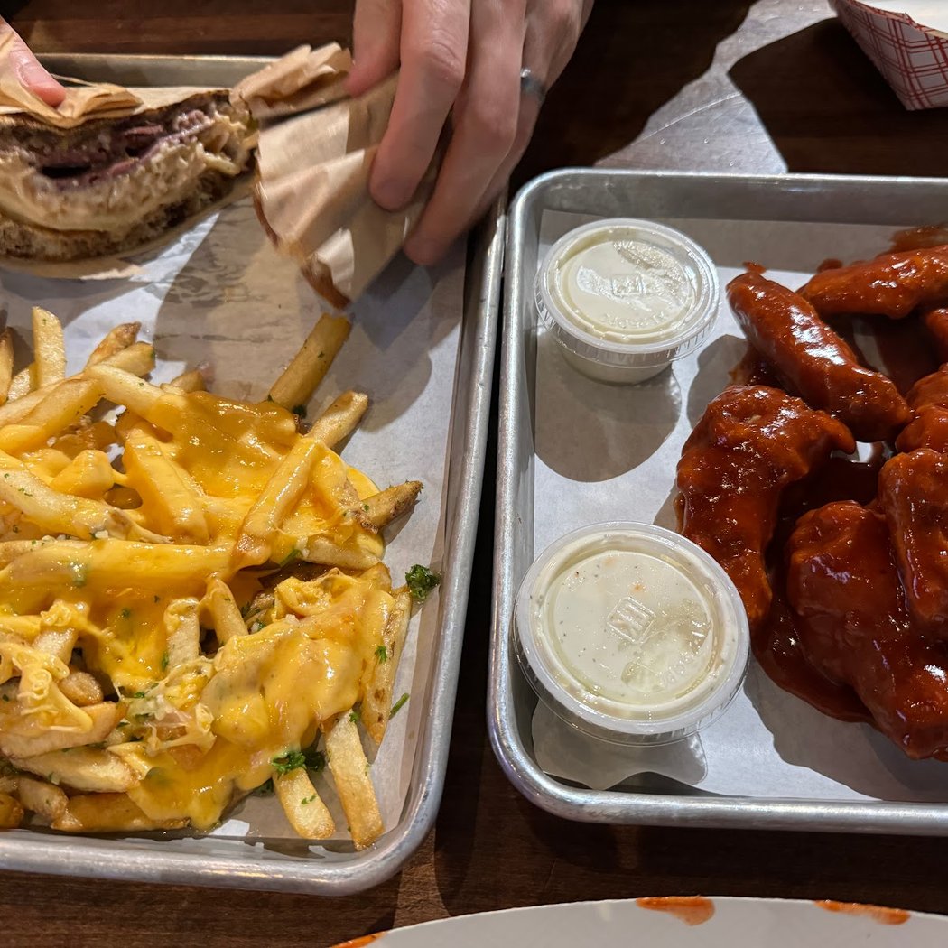SmokeEaters Hot Wings