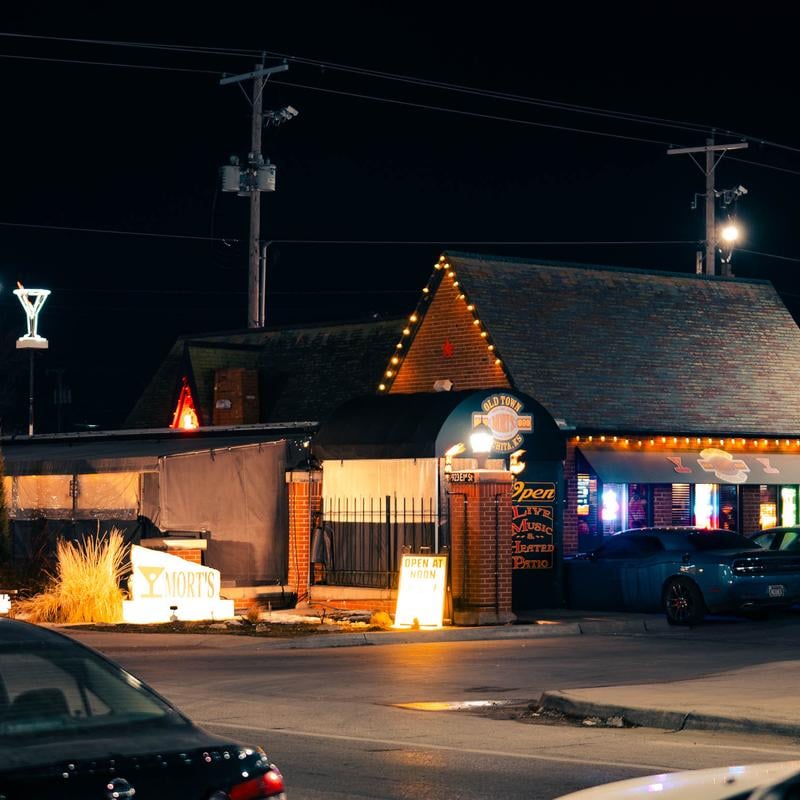 Mort’s Martini and Cigar Bar 2