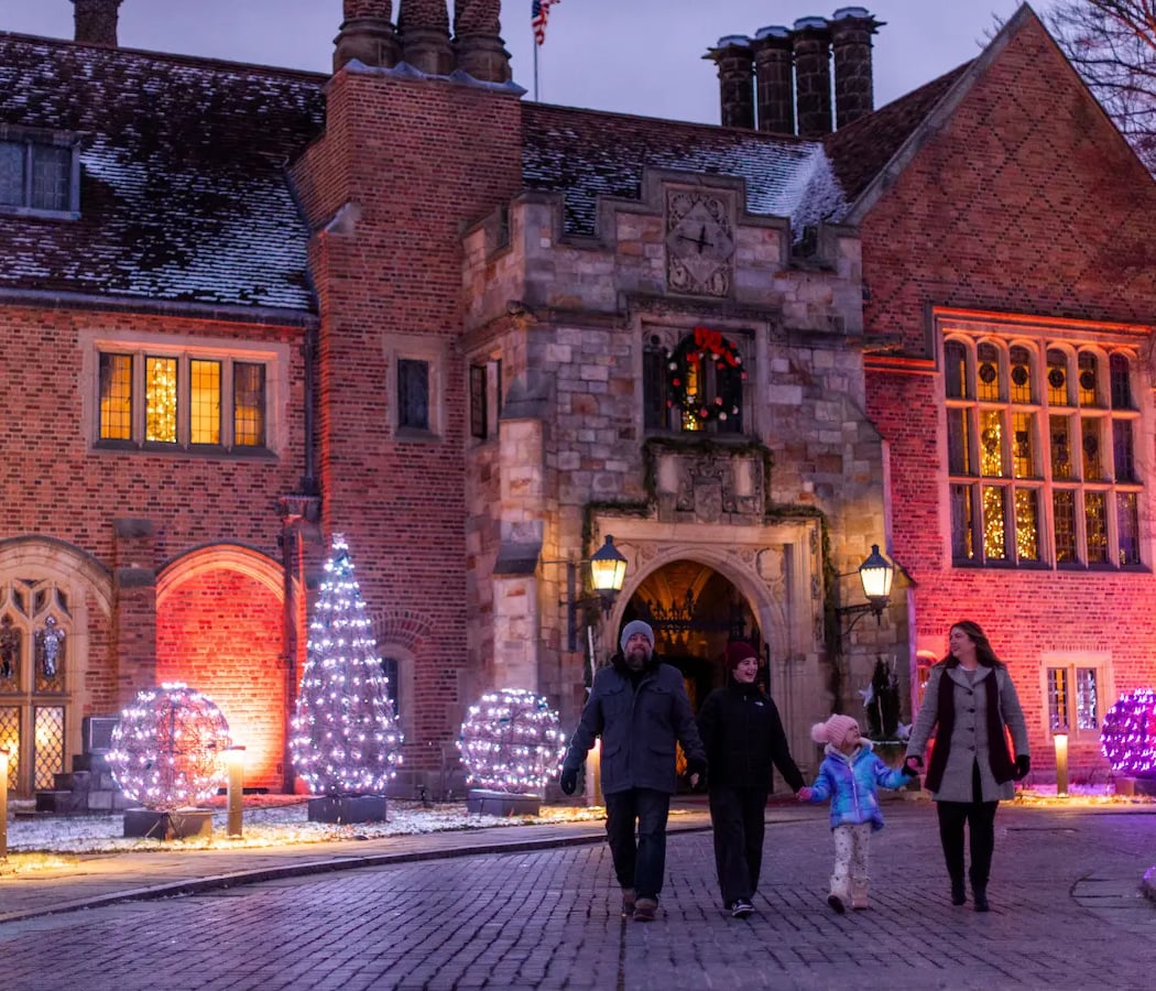 Holidays at Meadow Brook 1