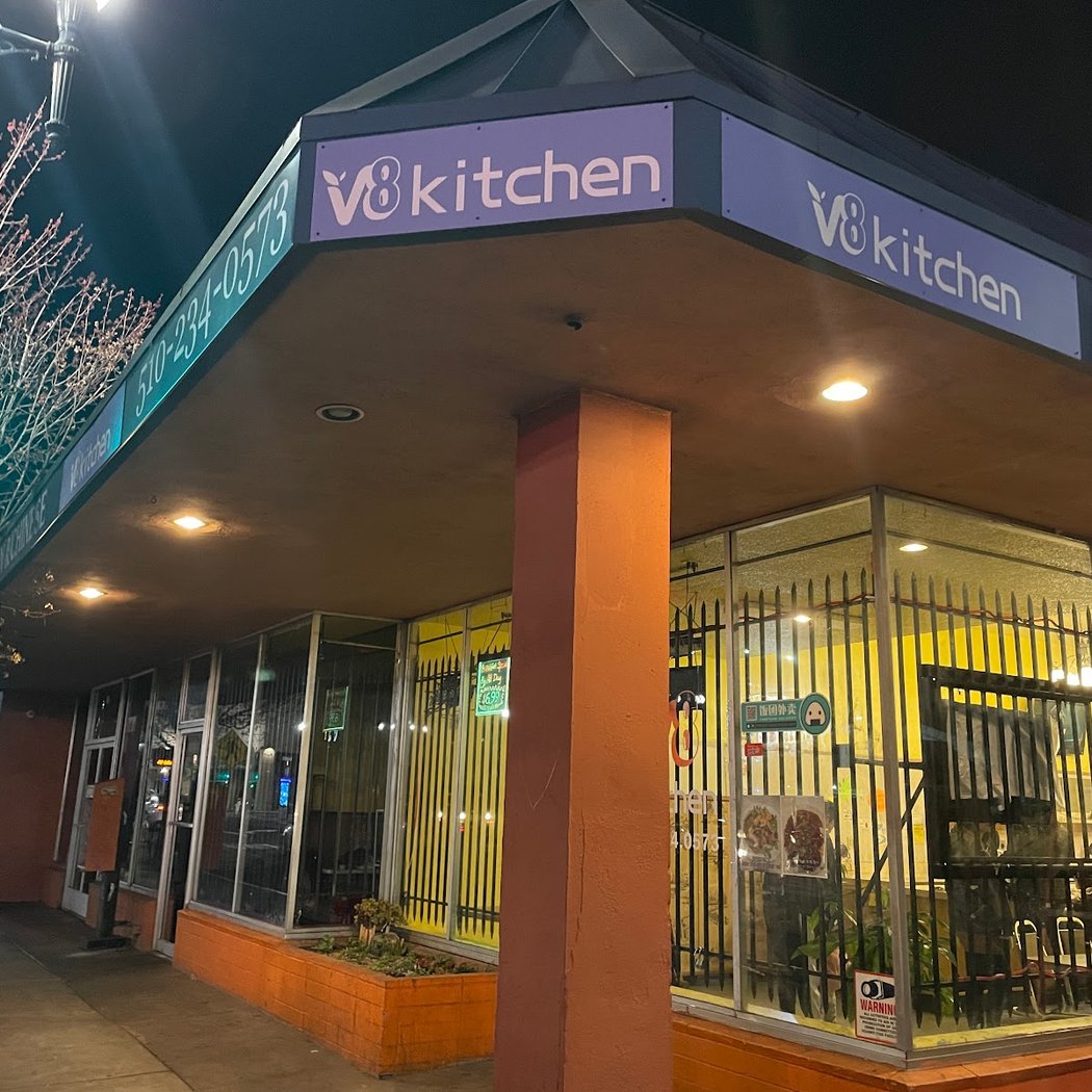 V8 kitchen 2