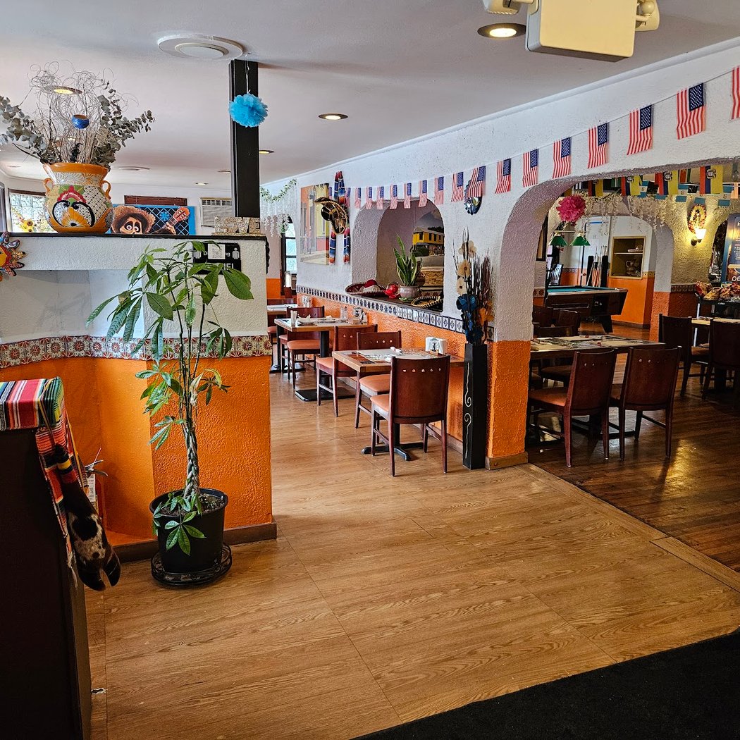 Guadalupe Mix Restaurant and deli 3
