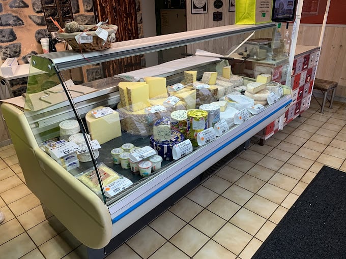 Fromagerie des Monts du Cantal 1