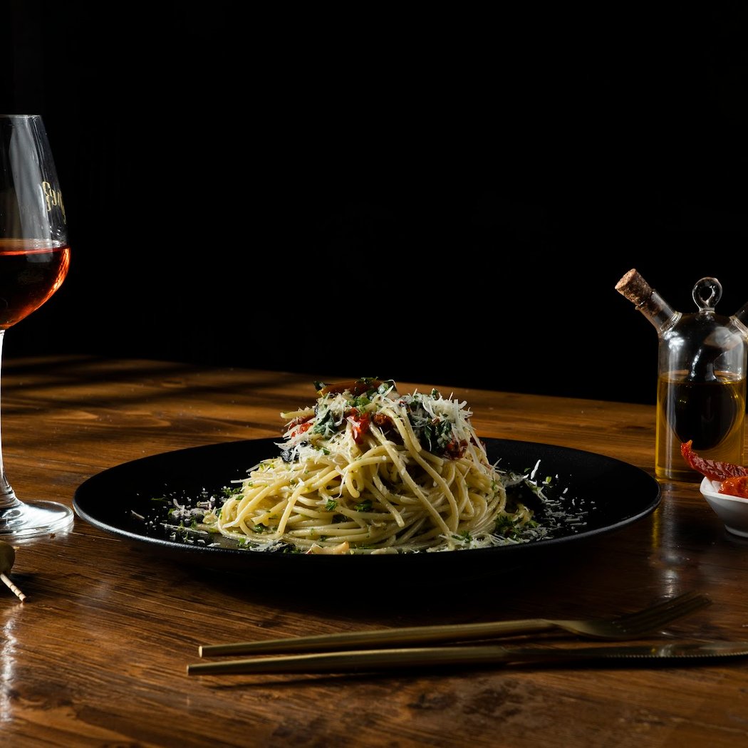 Chianti, MG Road 1