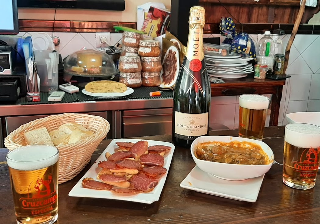 Bodeguita La Esquinita del Vino 3