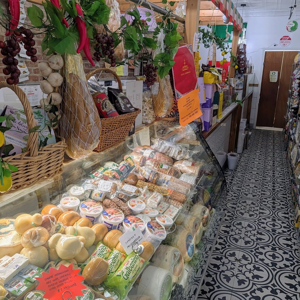 Pace's Italian Market 2 3