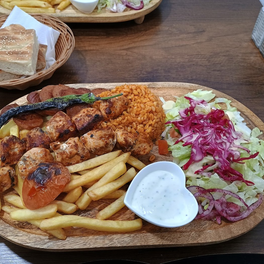 LEZZET FOOD KEBAB 1