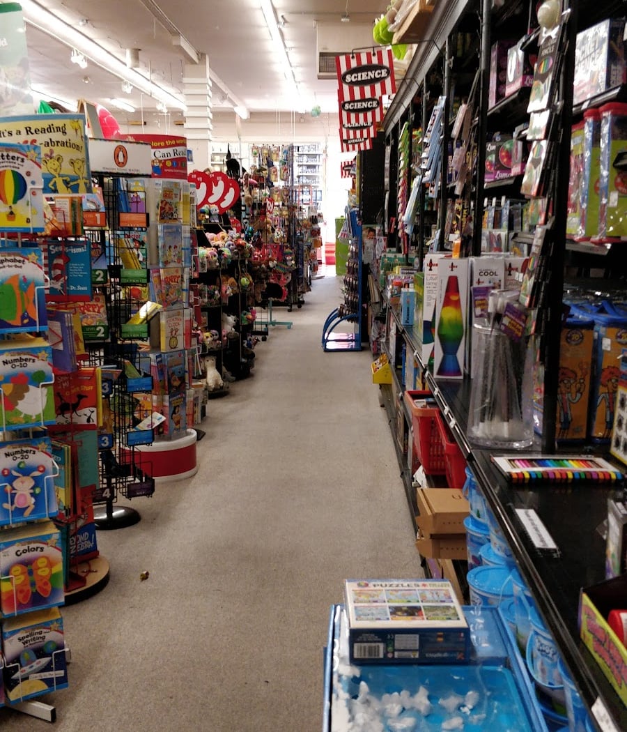 Diddams Party & Toy Store 3