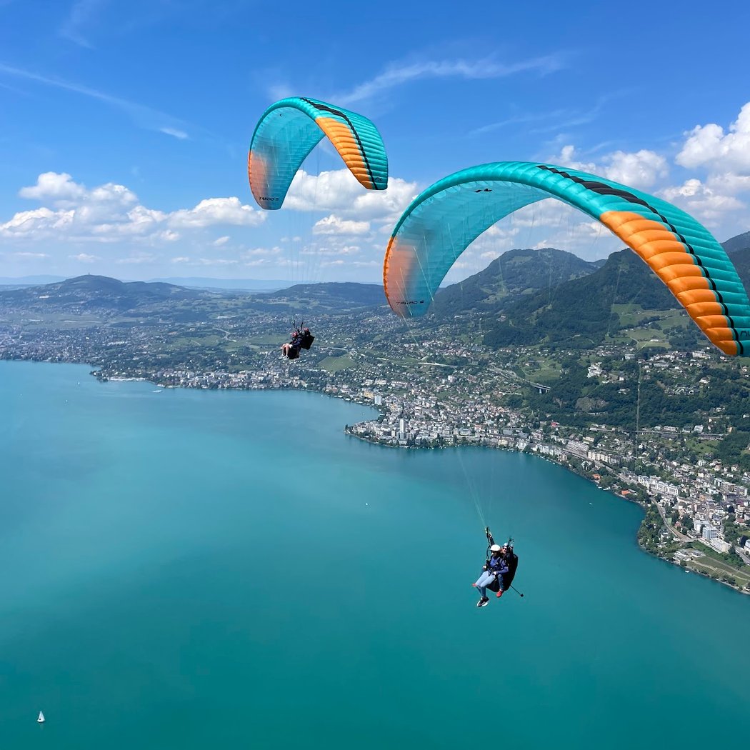 Tandem paragliding flight Montreux - Fly-Xperience 1