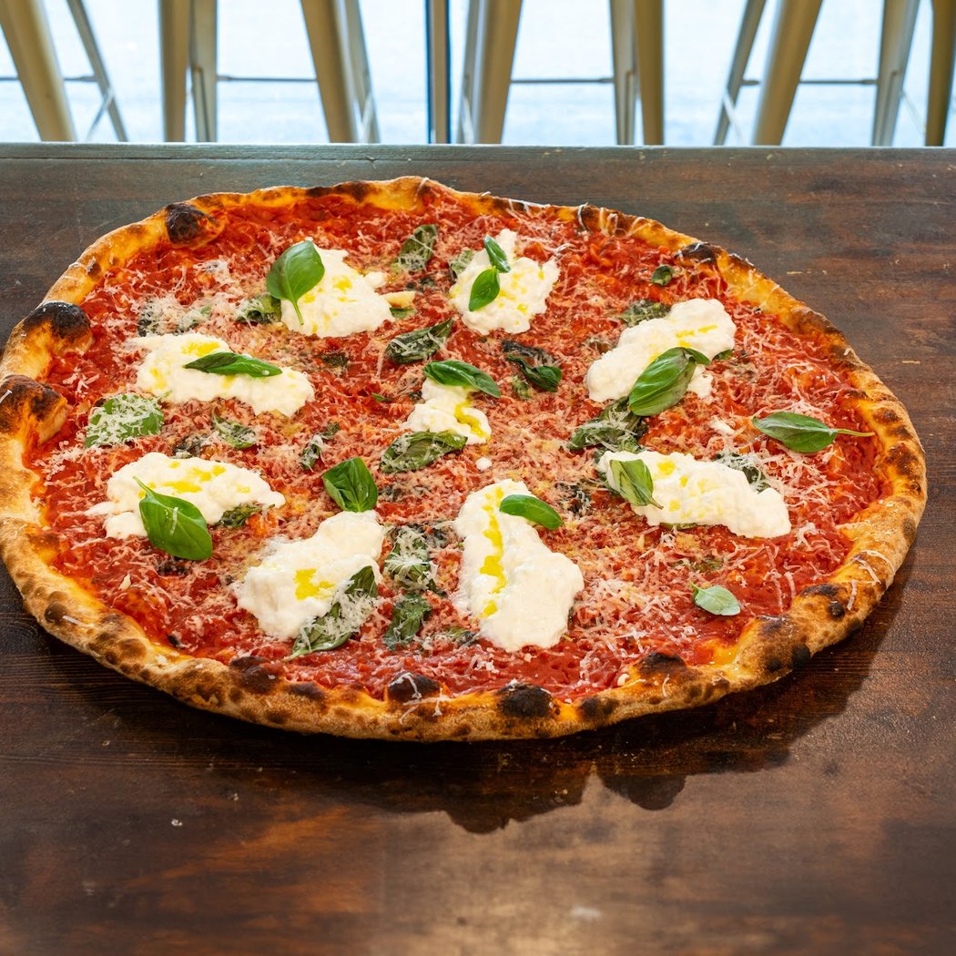 Cello's Pizzeria 3