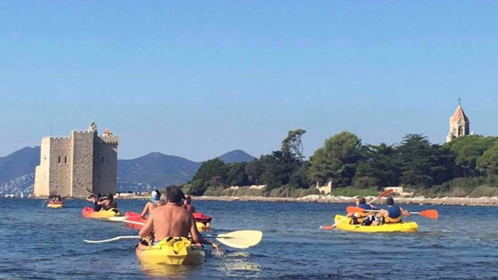 Sunset Kayak & Paddle to the Lérins Islands 4