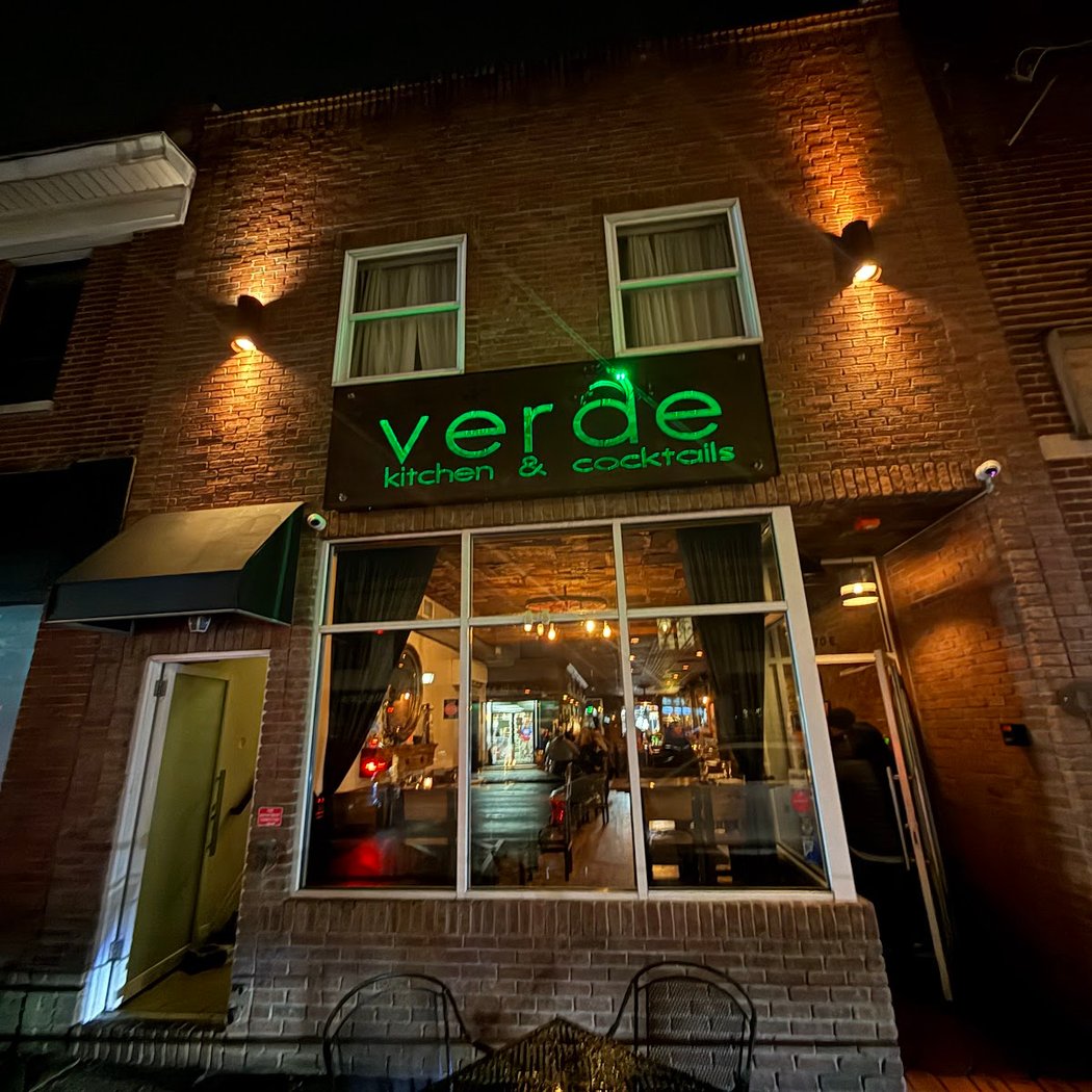 Verde Kitchen & Cocktails 4