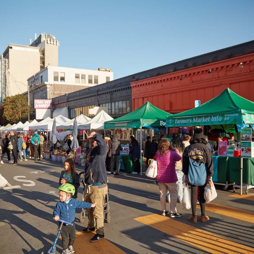 Mission Community Market First Day of the Season 3