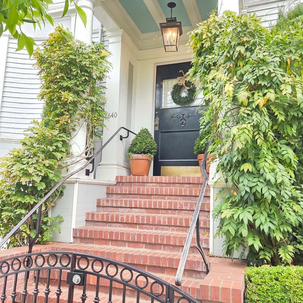 Mrs. Doubtfire‘s House🎬 1