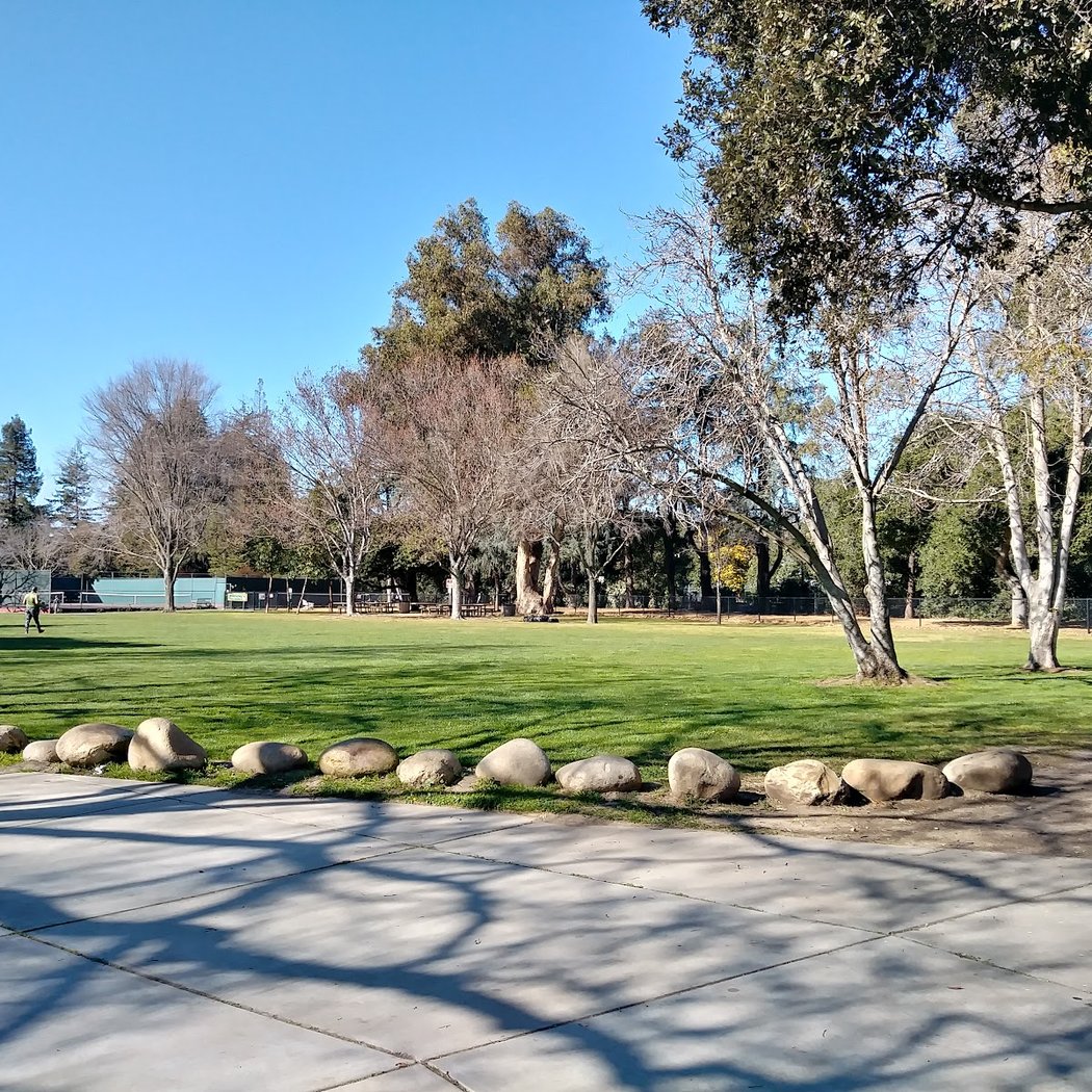Volunteer Outside with Grassroots Ecology 2