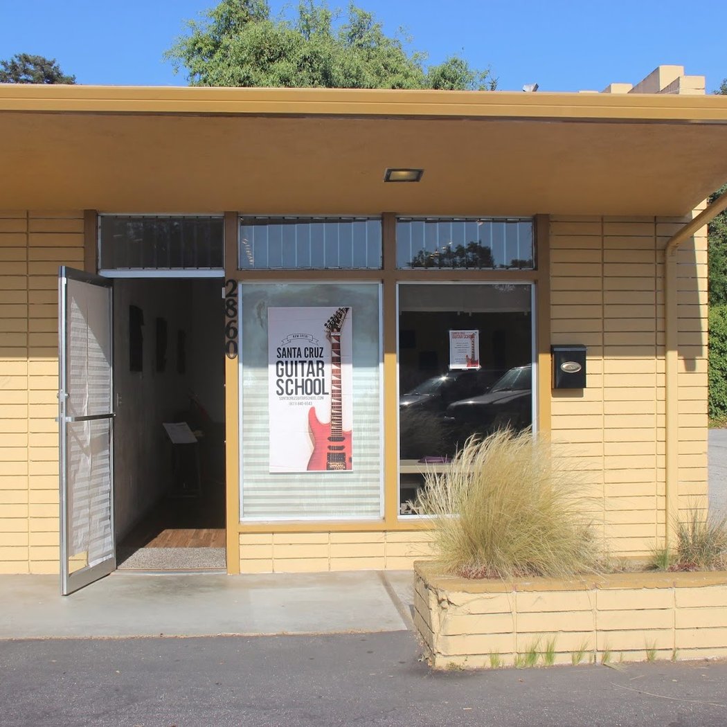 Santa Cruz Guitar School 1