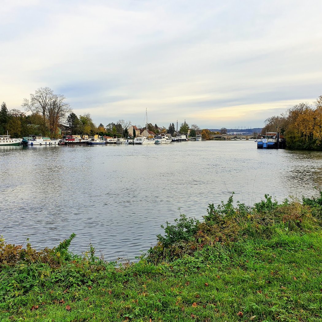 Parc des Expositions Michel-Sevin, Île l'Aumône 78200 Mantes-la-Jolie 5