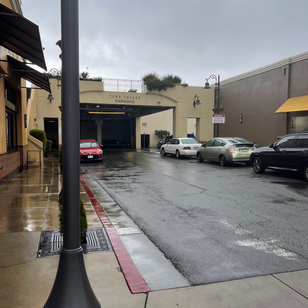 Willow Glen Town Square Parking 2