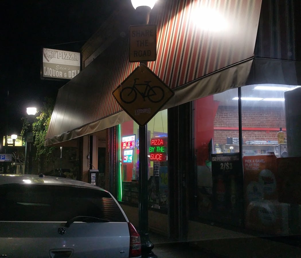Eden’s Liquor & New York Pizza 2