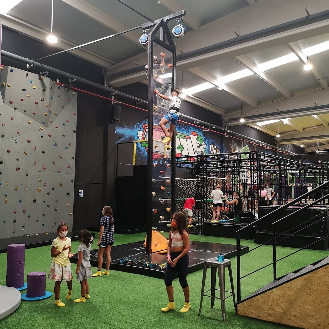 Crazy Zone | Trampoline Park Sevilla 1