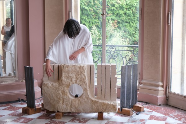 Romance in the Stone : De la Roche à l’Œuvre 3