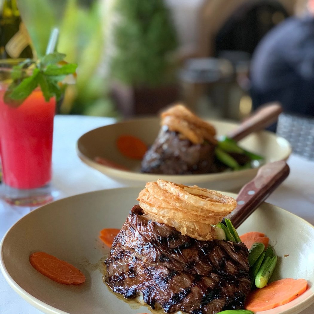 Mistral Restaurant & Bar 3