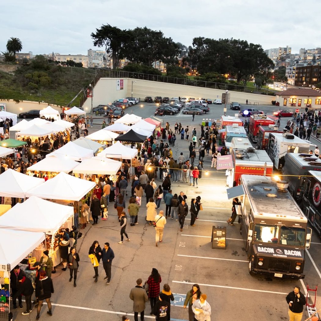 Holiday Night Market 2