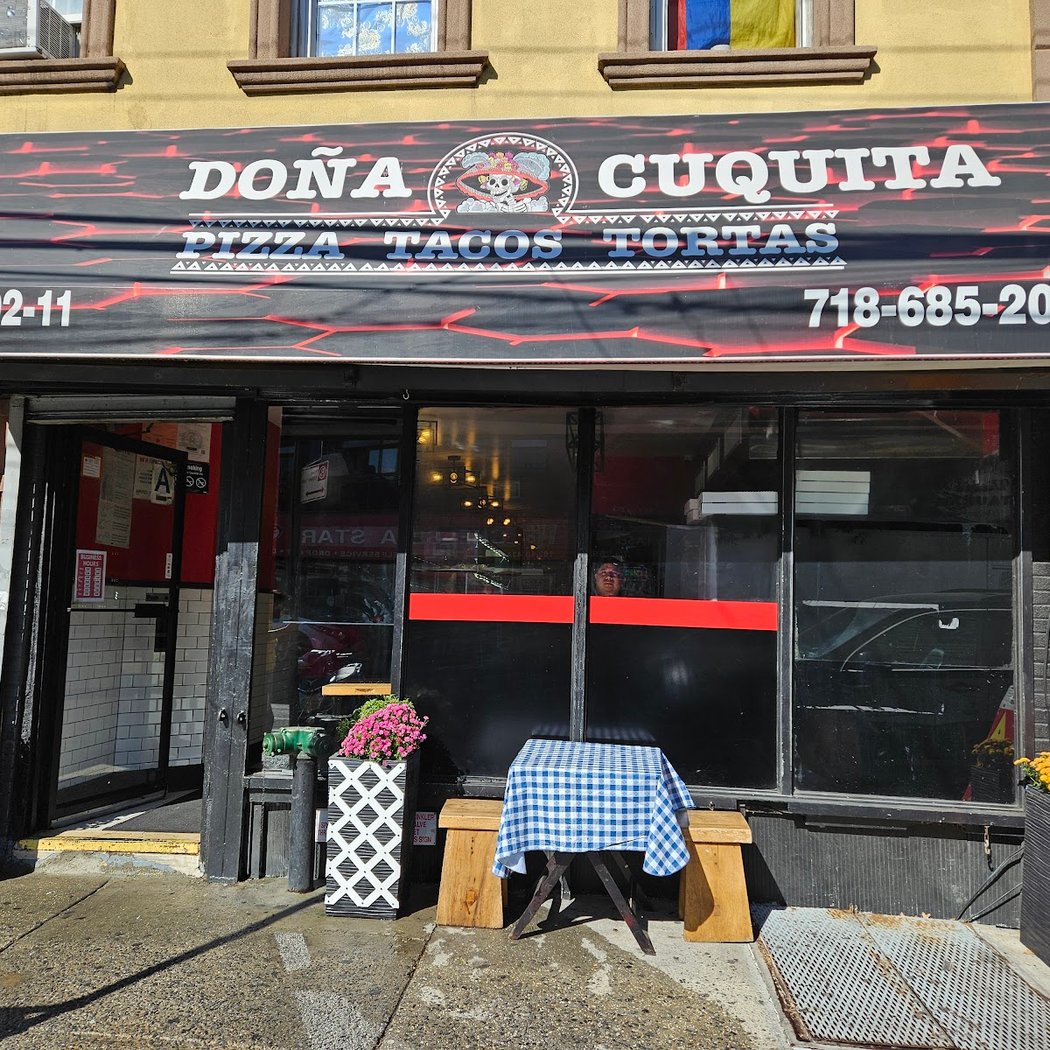 Dona Cuquita Pizzeria 2