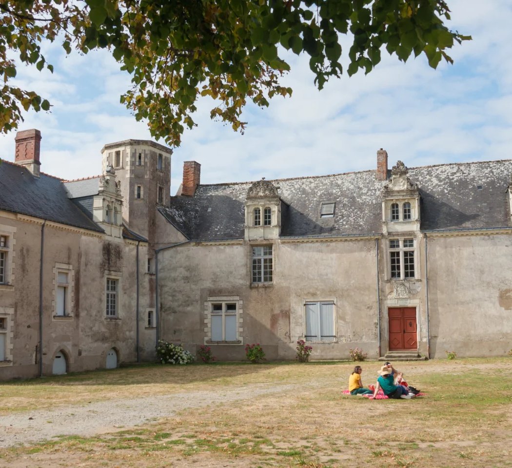 Château de l'Escurays 1
