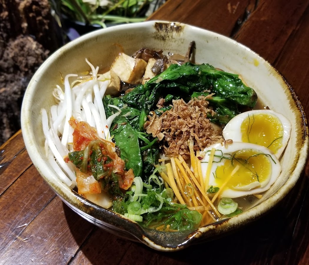 Pinwheel Garden Dumpling and Noodle Bar 3